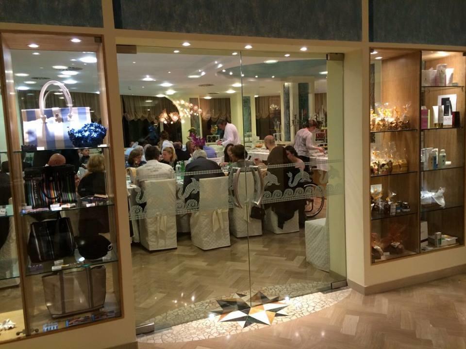 Hotel Lady Mary Milano Marittima Kültér fotó