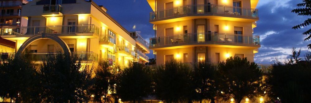 Hotel Lady Mary Milano Marittima Kültér fotó