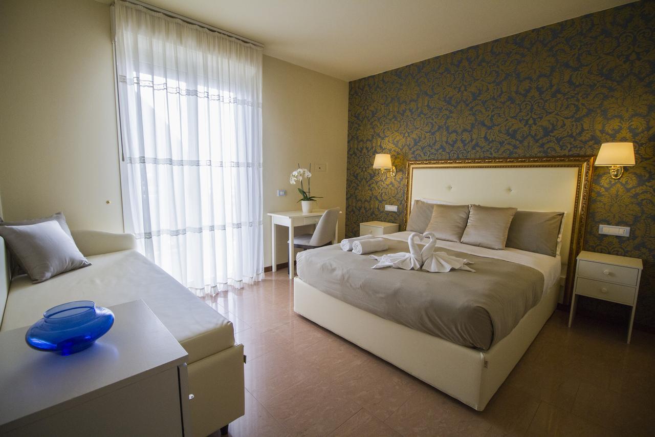 Hotel Lady Mary Milano Marittima Kültér fotó