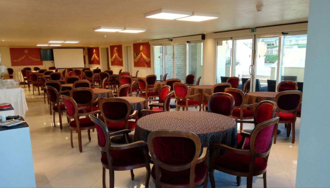 Hotel Lady Mary Milano Marittima Kültér fotó