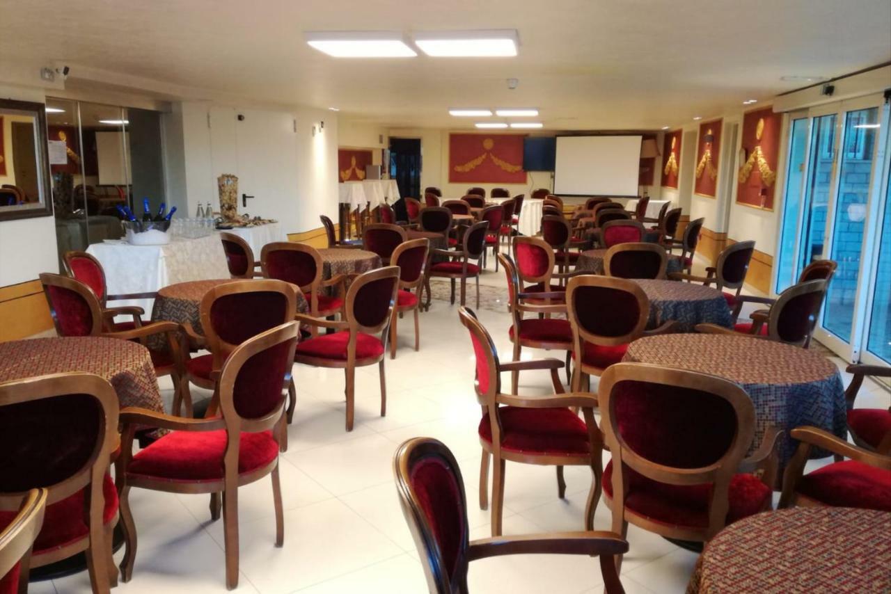 Hotel Lady Mary Milano Marittima Kültér fotó